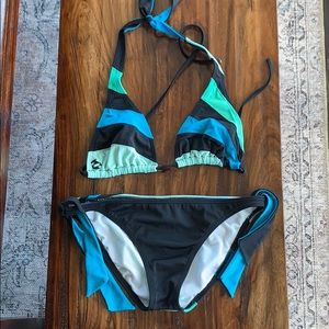Billabong string bikini